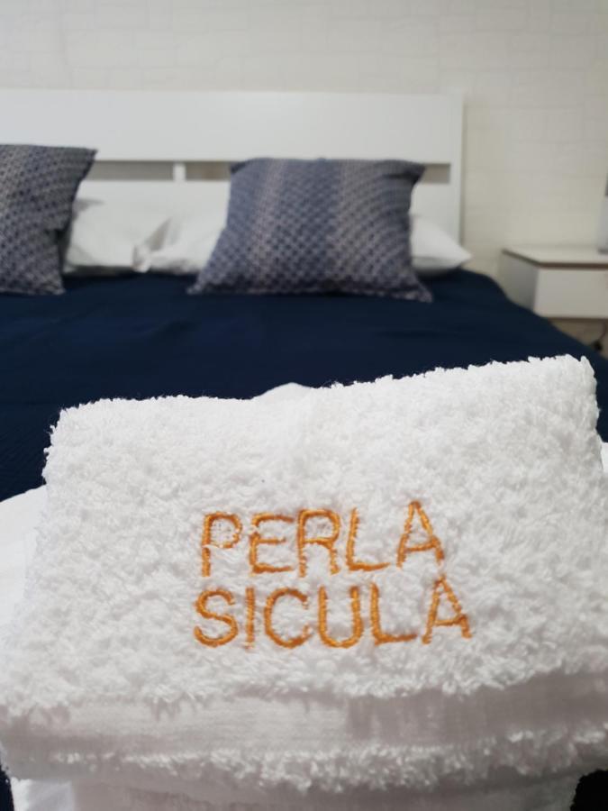 לינה וארוחת בוקר קטאניה Perla Sicula מראה חיצוני תמונה